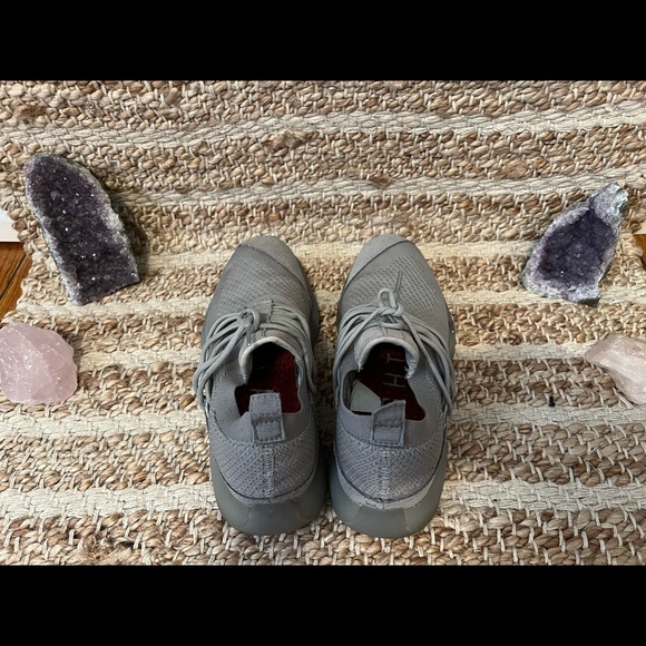 Lane Eight Trainer AD 1 - Picture 5 of 8